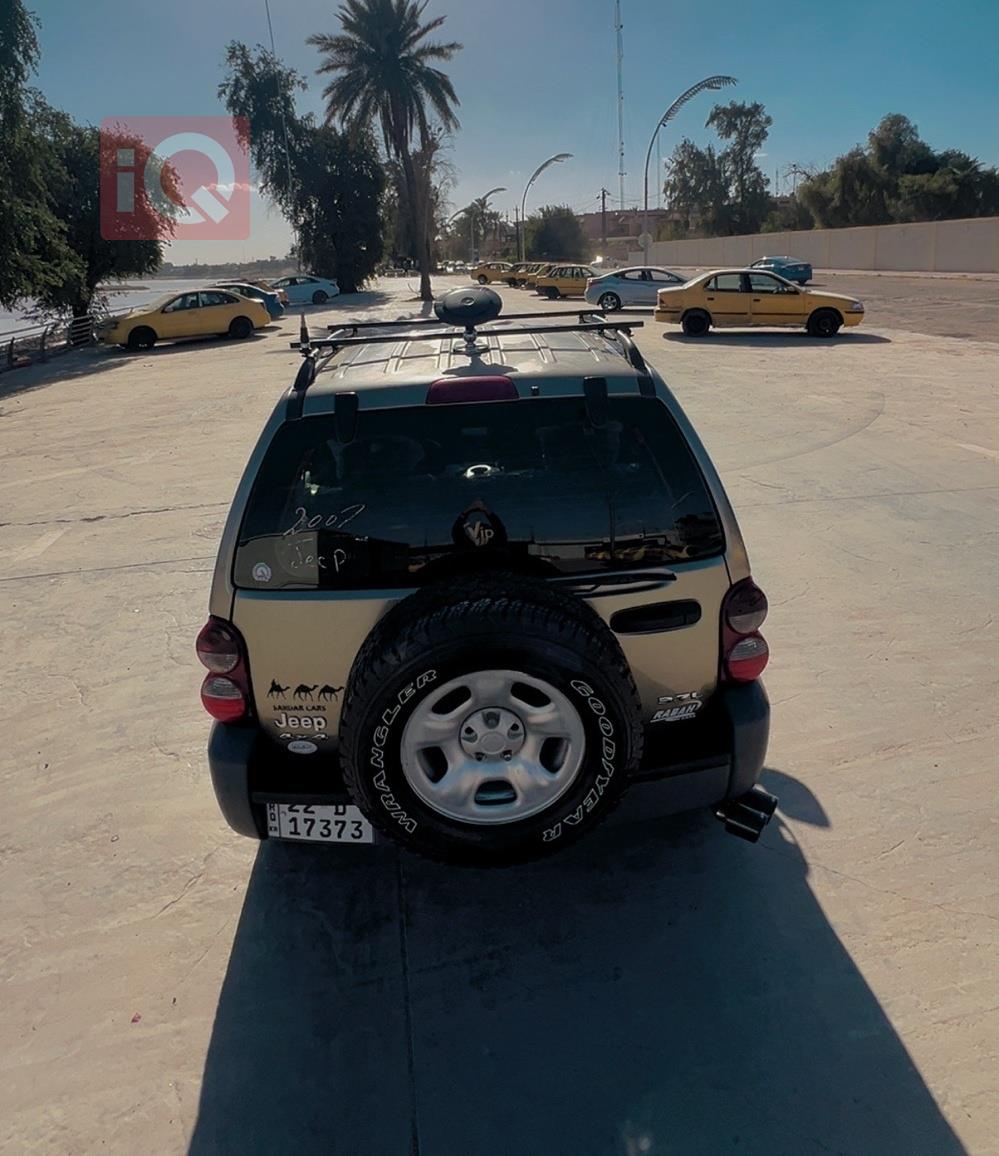 جیپ لیبێرتی